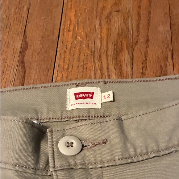 Levi's Khaki Straight Leg Pants - Picture 2 of 13